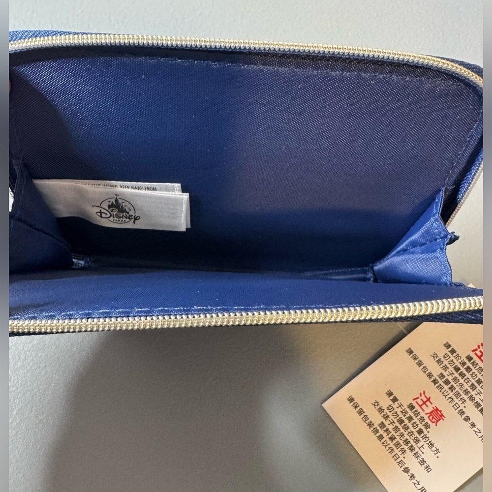Disney parks it’s a small world Blue and Gold Passport zippered Wallet holder - Picture 3 of 3